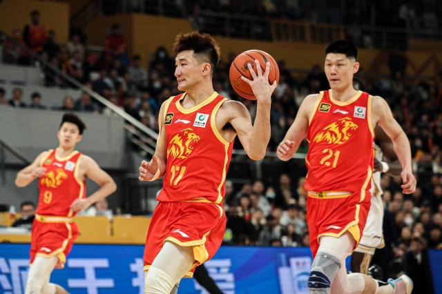（体育）（10）篮球——CBA常规赛：浙江方兴渡不敌山西汾酒XxjpseC007119_20250305_PEPFN0A001.jpg