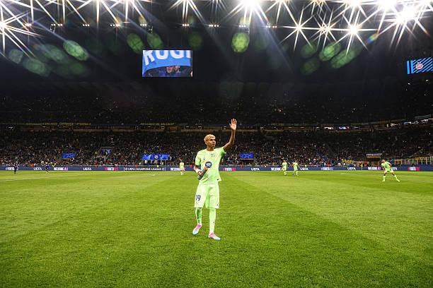 乐鱼中国官方网-天才亚马尔输给门柱和佐默，未来天王不可限量