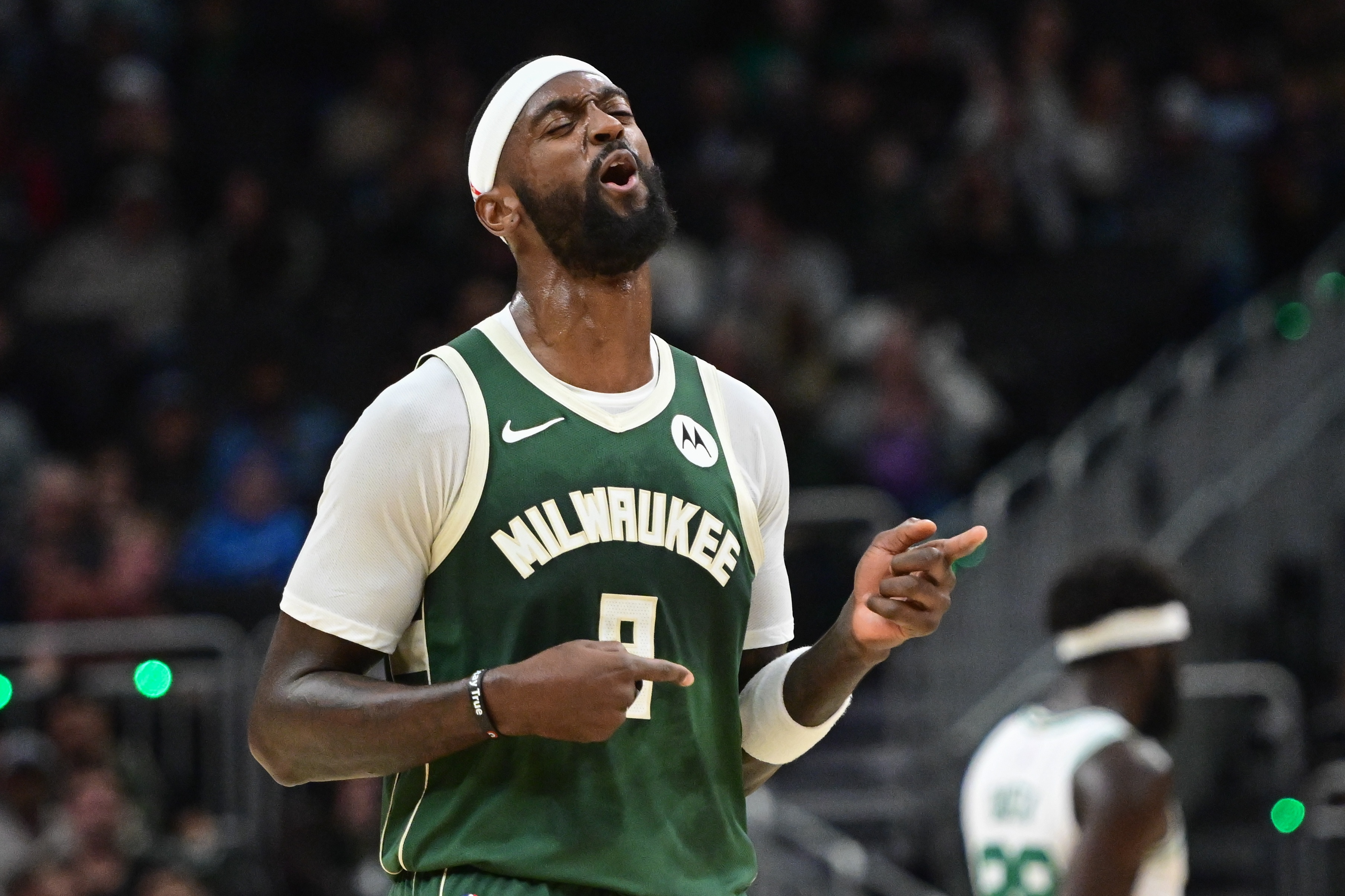 乐鱼中国官方网-这么多铁人！波蒂斯&amp;罗林斯&amp;哈里斯半场合计14中2仅拿7分